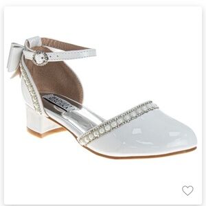 Badgley Mischka Girls’ Low Heeled Dress Shoes- Size 3-New In Box